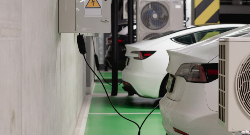 La Guerra delle Auto Elettriche: Cina, Europa e Stati Uniti a Confronto